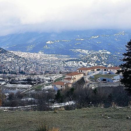 Avaris Hotel Karpenisi Luaran gambar
