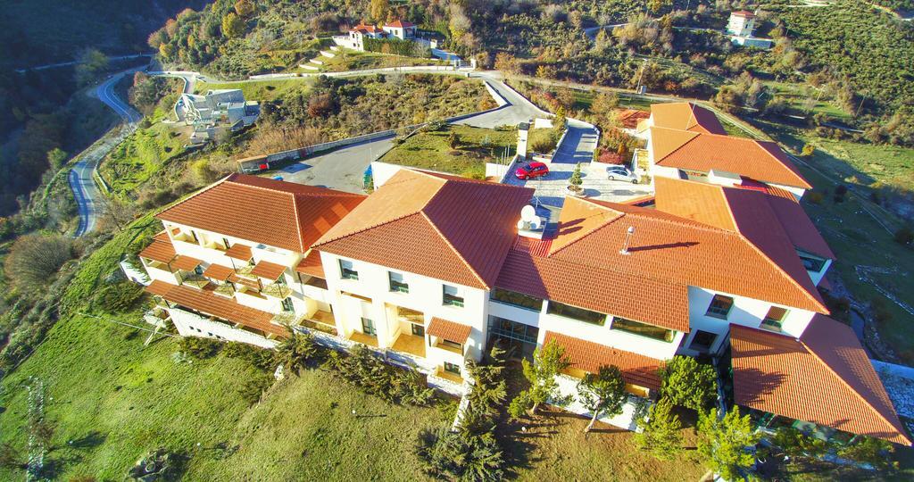 Avaris Hotel Karpenisi Luaran gambar